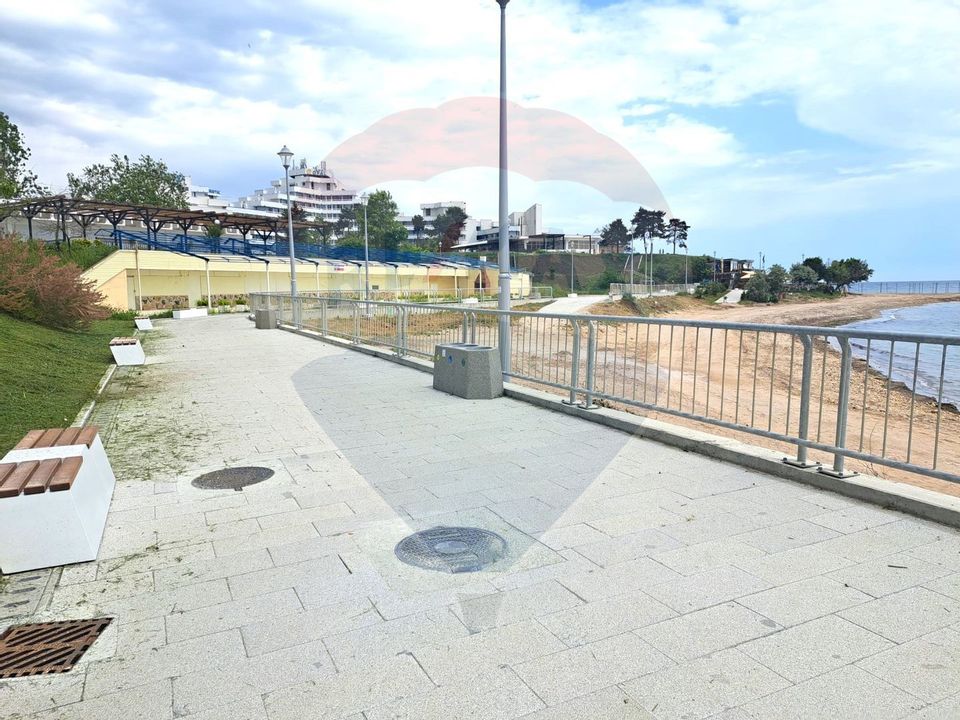 Teren Cap Aurora/ Mangalia- situat pe plaja, deschidere la mare