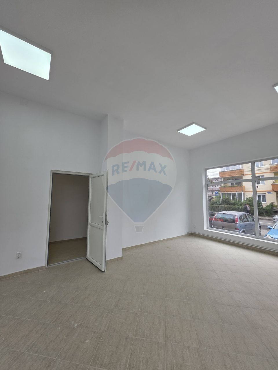 Spațiu comercial de inchiriat - cartier Gura Campului