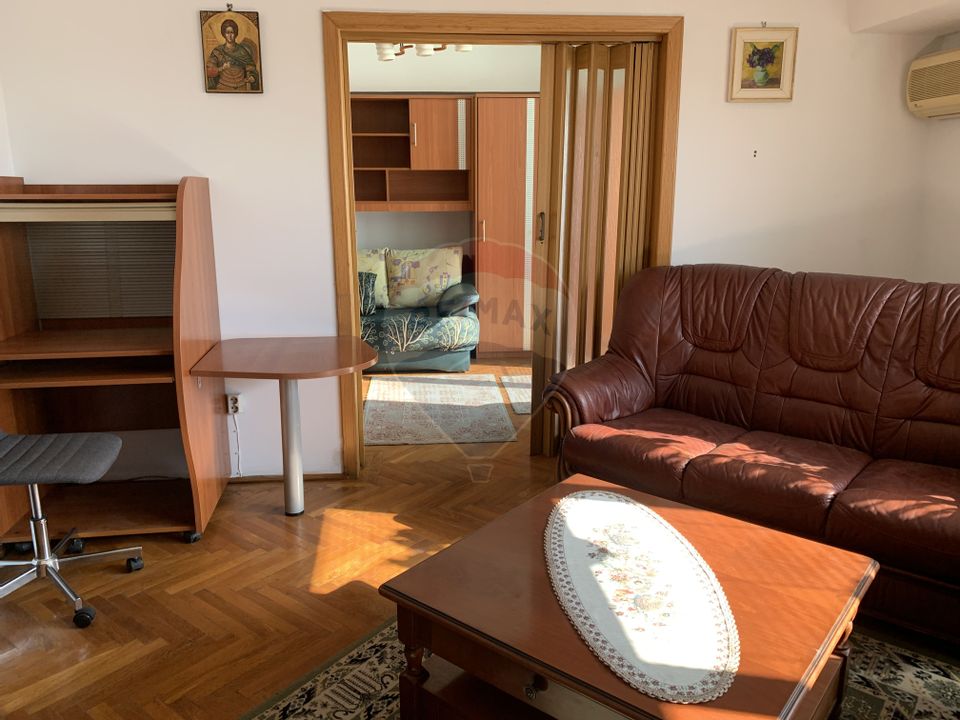 Duplex Apartment 4 rooms for rent in Unirii area