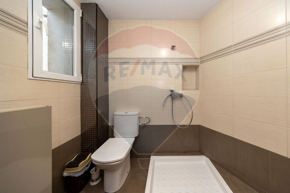 Casă noua - parcări subterane, teren 500 mp, Codlea