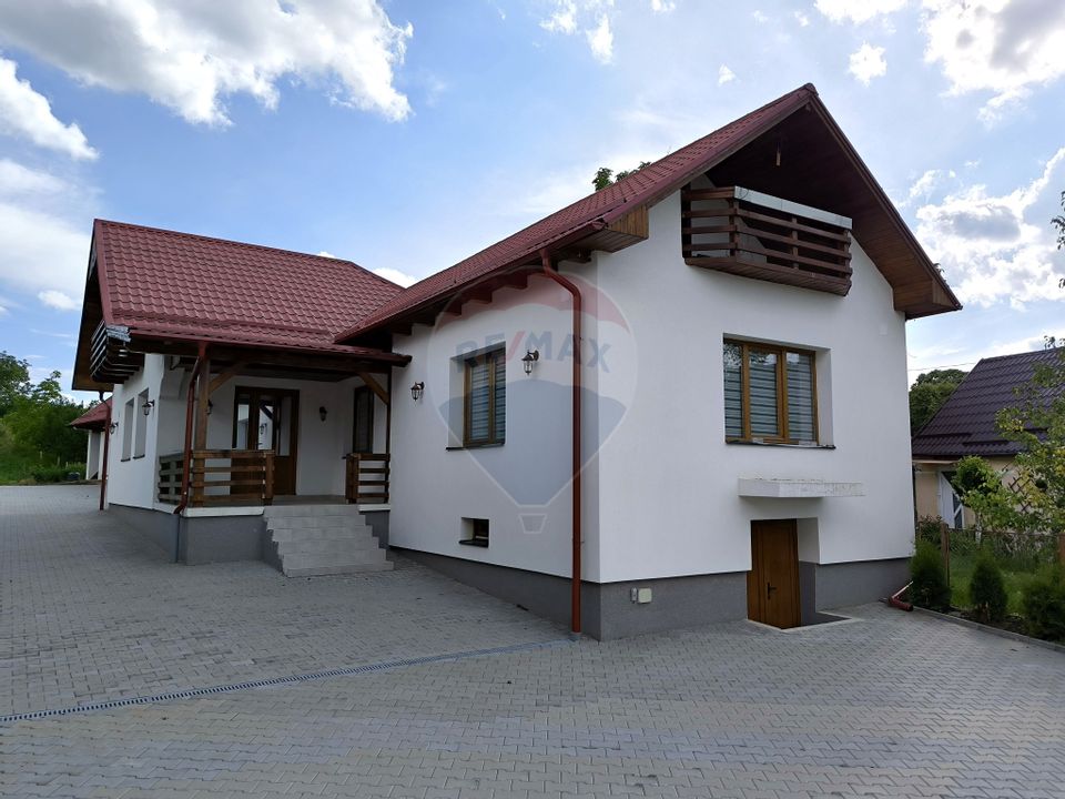 5 room House / Villa for sale