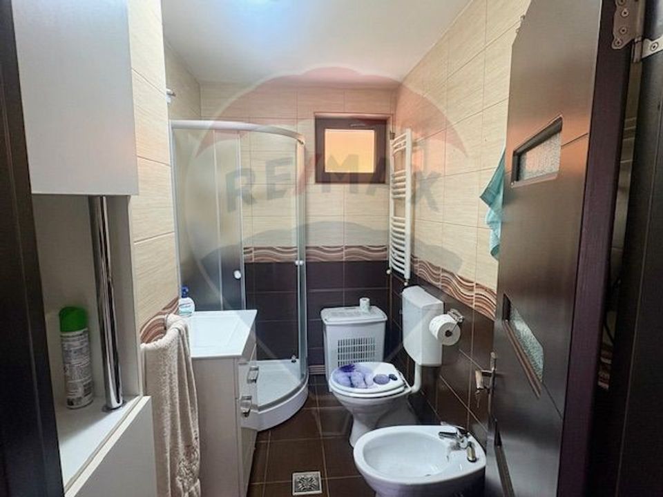 6 room House / Villa for sale