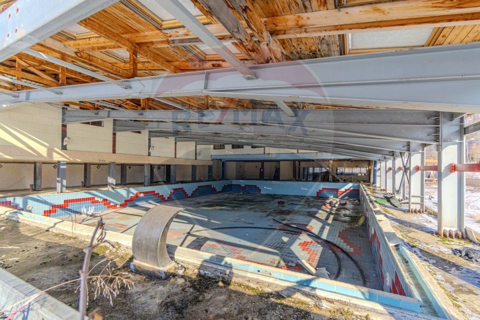 Activ Hotelier SubEvaluat | 18.000 mp construiti | 3 ha teren | BRASOV