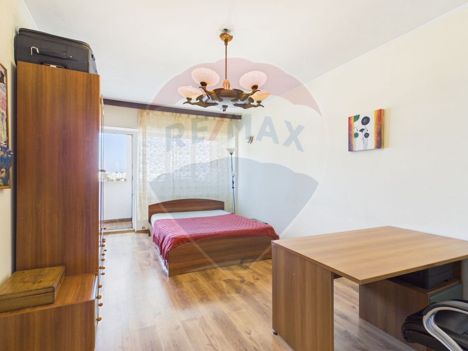 De vanzare | Apartament 4 camere pe Stefan cel Mare, Bucuresti