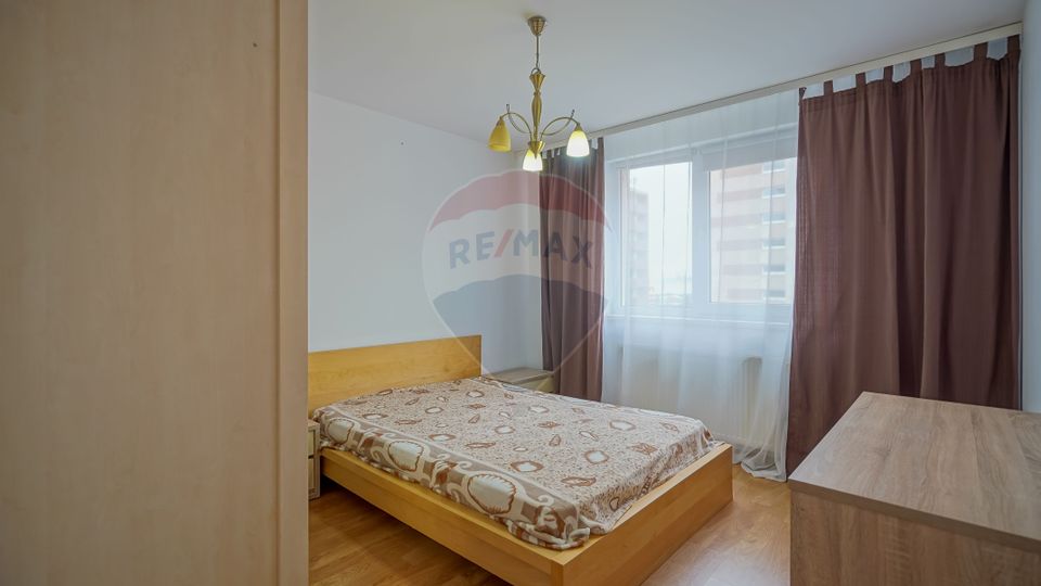 3 room Apartment for rent, Tractorul area