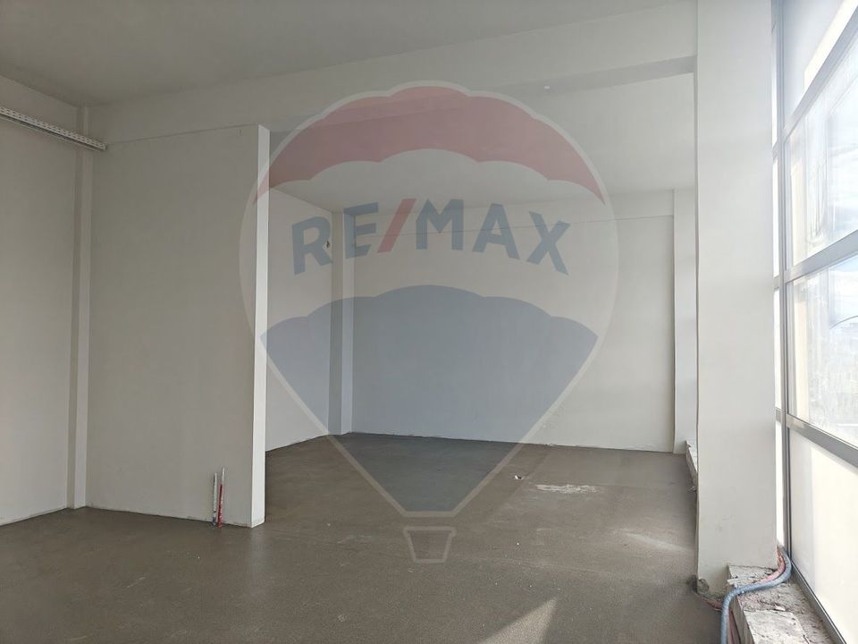 Spațiu comercial de 302.5mp de închiriat în zona Bulgaria