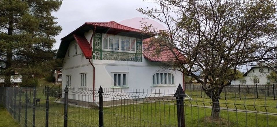 5 room House / Villa for sale