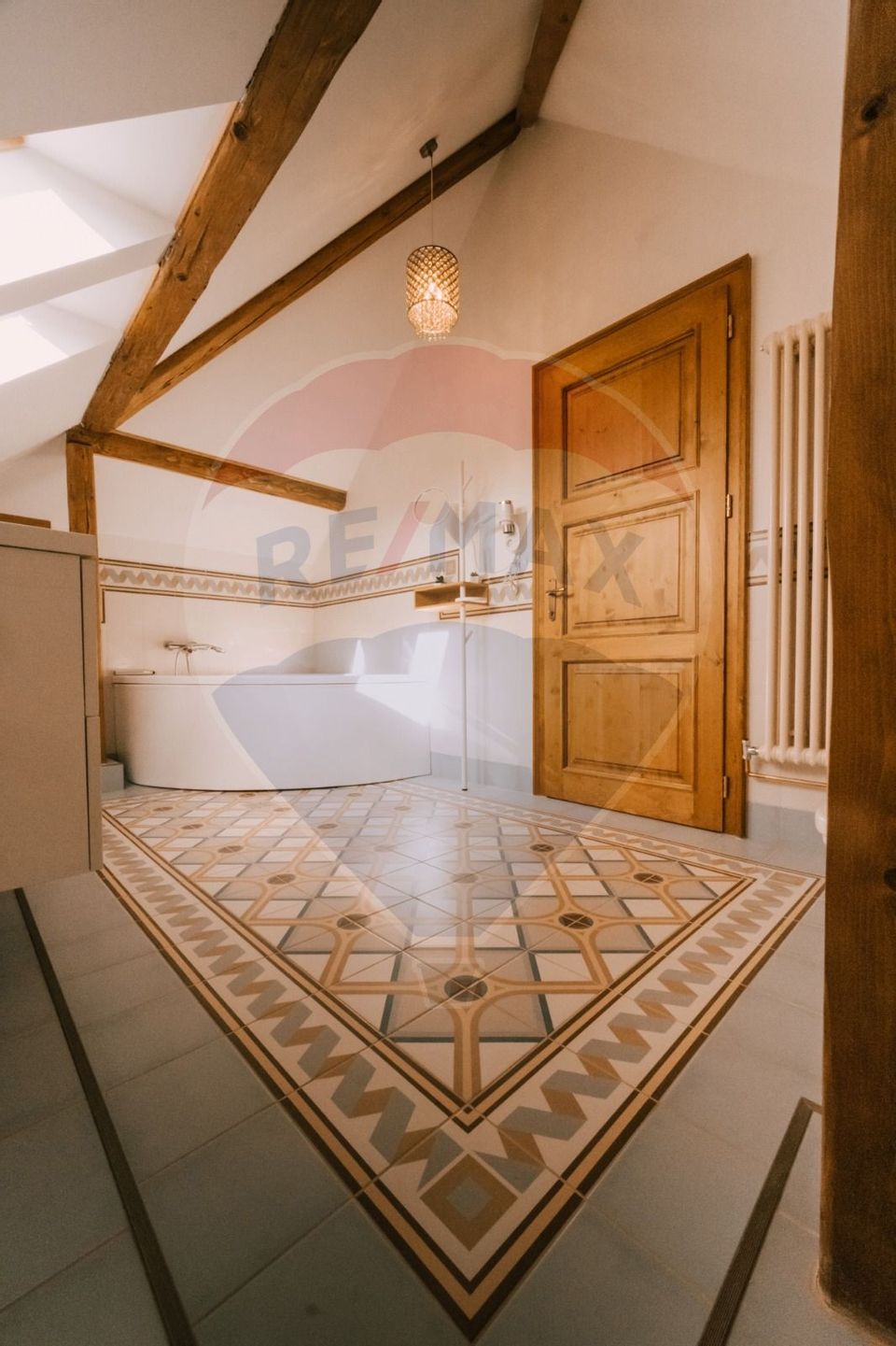 Oportunitate Unică de Investiție