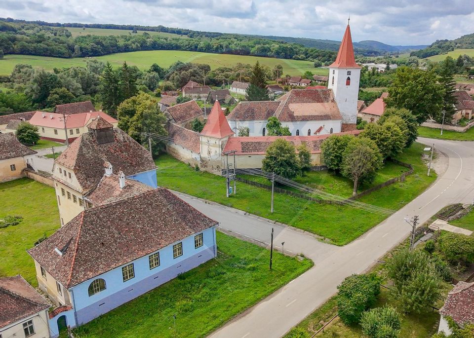 Fostă școală săsească semnată de Fritz Balthes – Bruiu, Sibiu