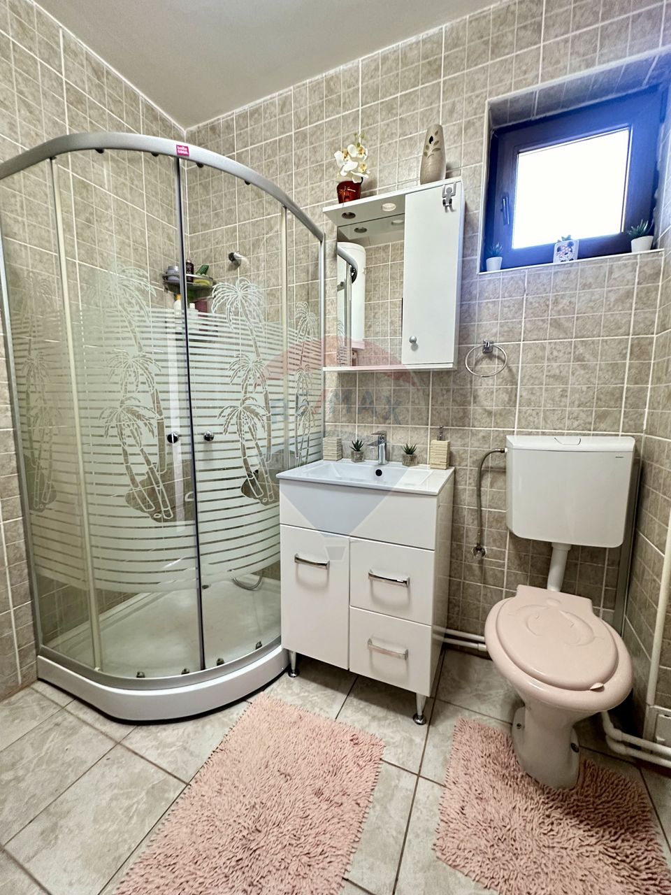 Apartament 2 camere cu curte si Garaj/ sos. Buc-Magurele