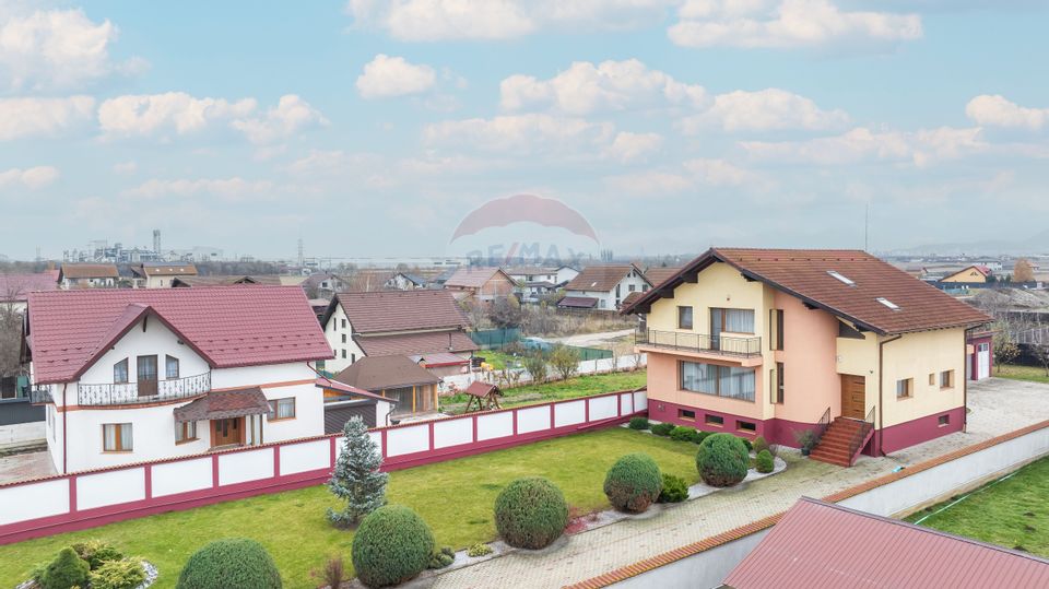 Casă spațioasă și elegantă, teren 1547 mp în Stupini – Comision 0