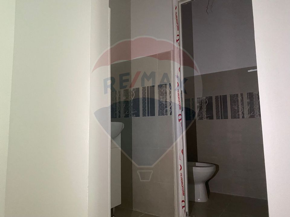 144sq.m Commercial Space for rent, Unirii area