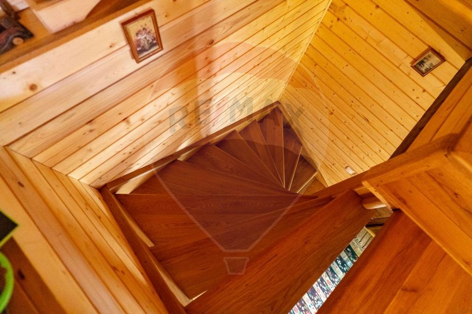 Casă din lemn Ribita,jud Hunedoara