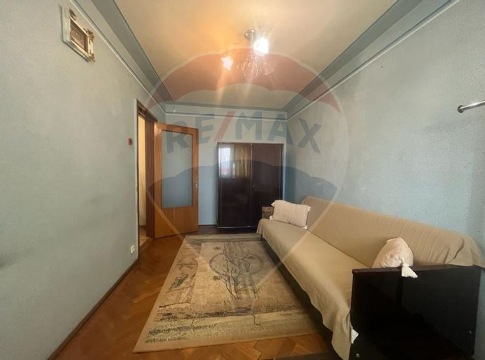 Apartament spatios-Bdul Mihai Viteazul-Vanzare