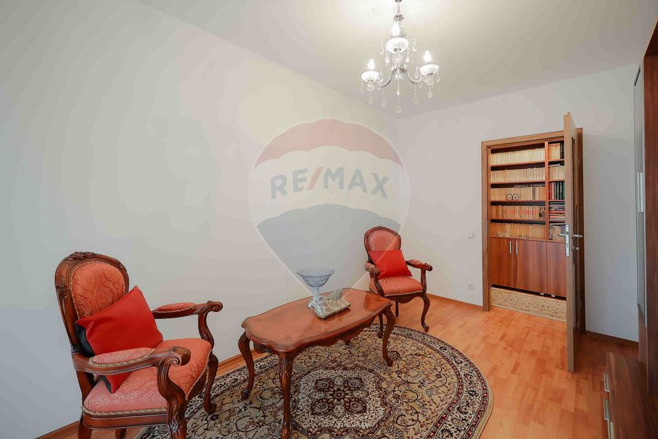 Apartament de Vânzare cu 3 Camere, Terasă de 32mp și Parcare Subterană