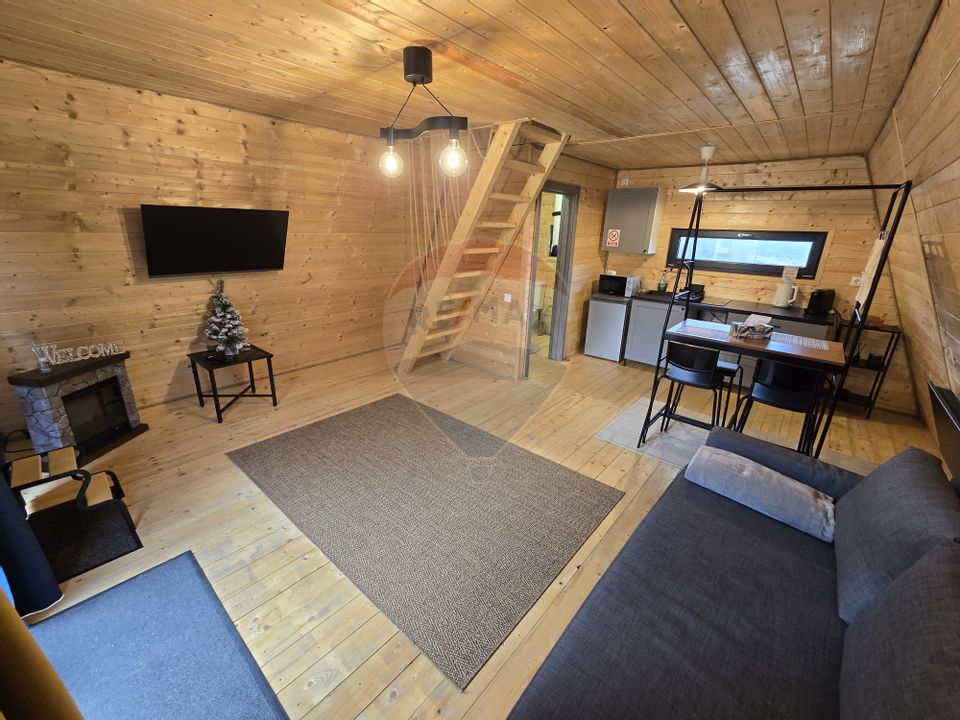 Proprietate Specială în Gura Râului, Sibiu – Două Cabane A-Frame
