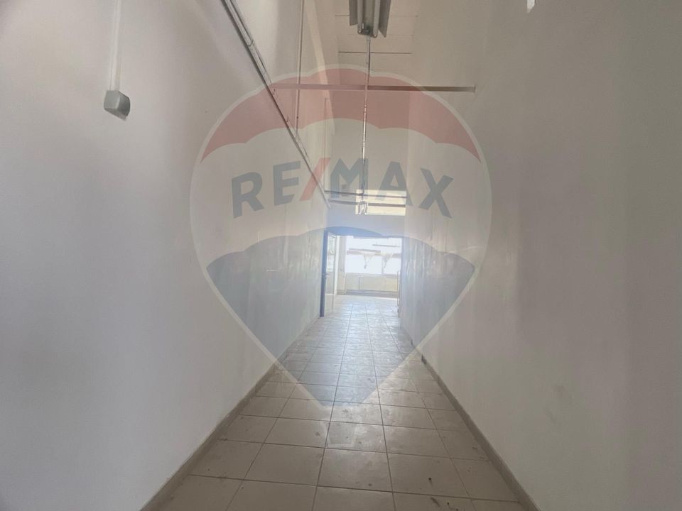 DE INCHIRIAT Spații comerciale intre 190-1500 mp în Sectorul 1