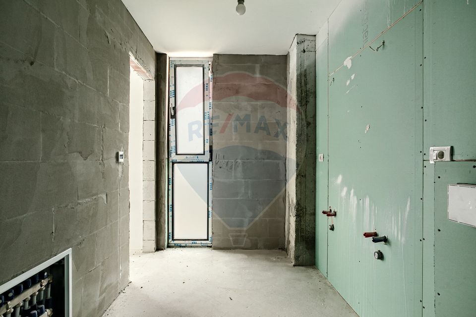 3 room Apartment for sale, Subcetate area