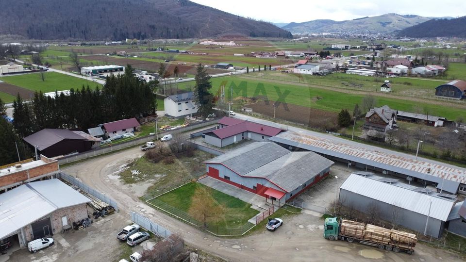 Hală industrială cu birouri si teren Gura Humorului