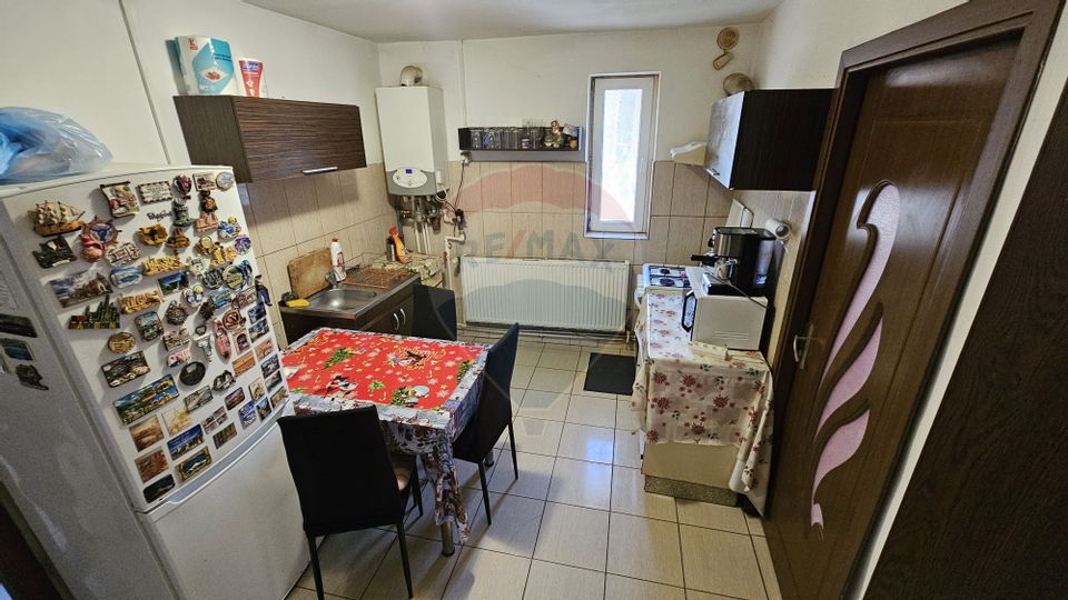 Casă / Vilă Bariera Valcii