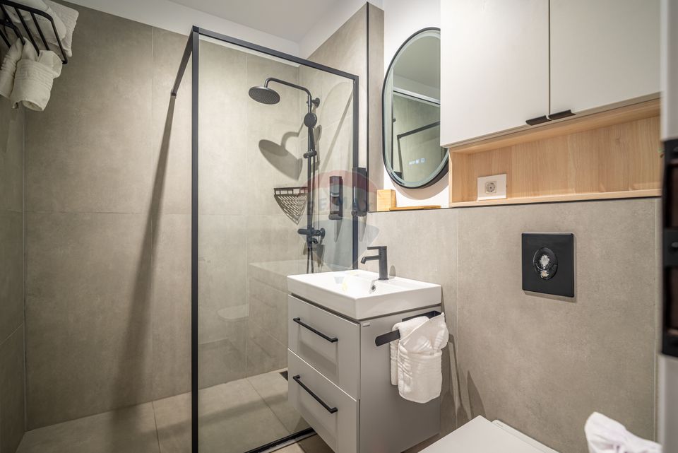 Studio cu terasă și vedere către munți – Green Future Sinaia