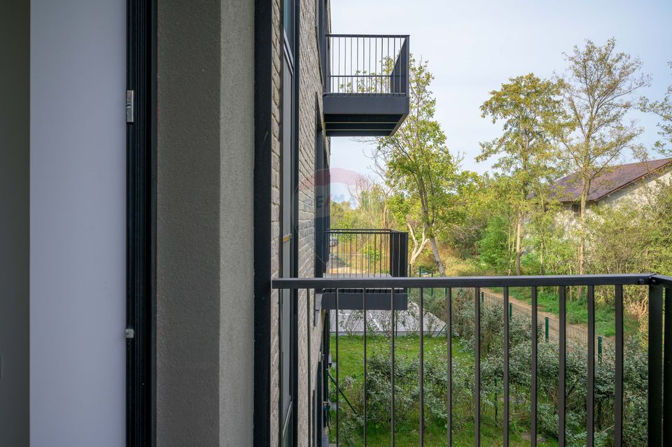 Bright apartment, 2 rooms, parking included, Amber Forest vat included