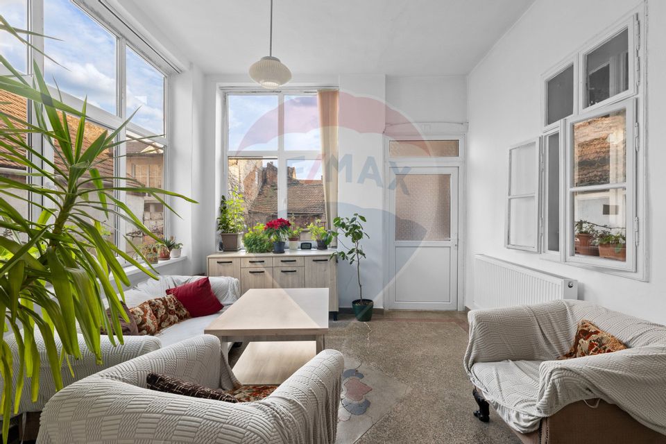 3 room House / Villa for sale, Boul Rosu area