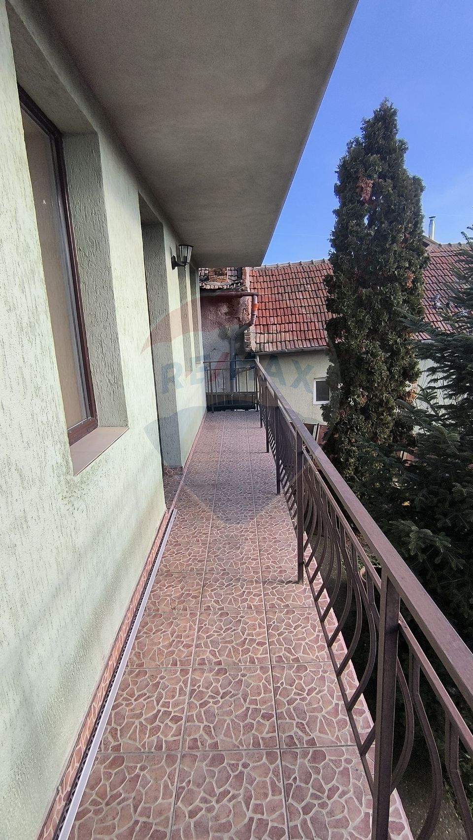 Apartament 3 camere de inchiriat în zona Dambul Rotund