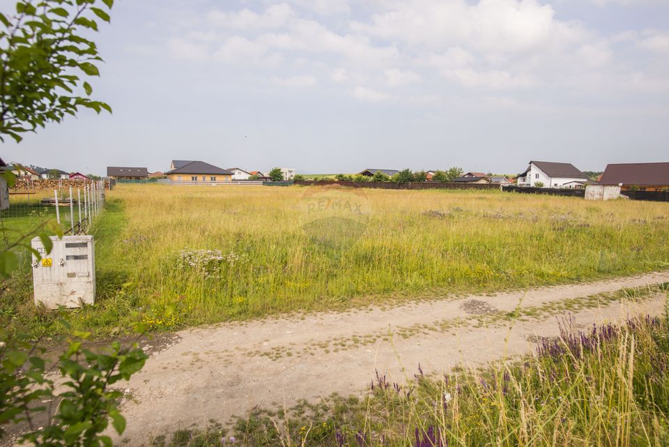 Teren Bod, cartier Poiana Craitelor, 732-2196mp, utilități,