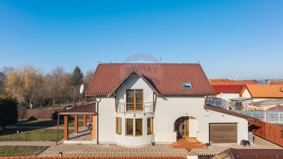 4 room House / Villa for sale