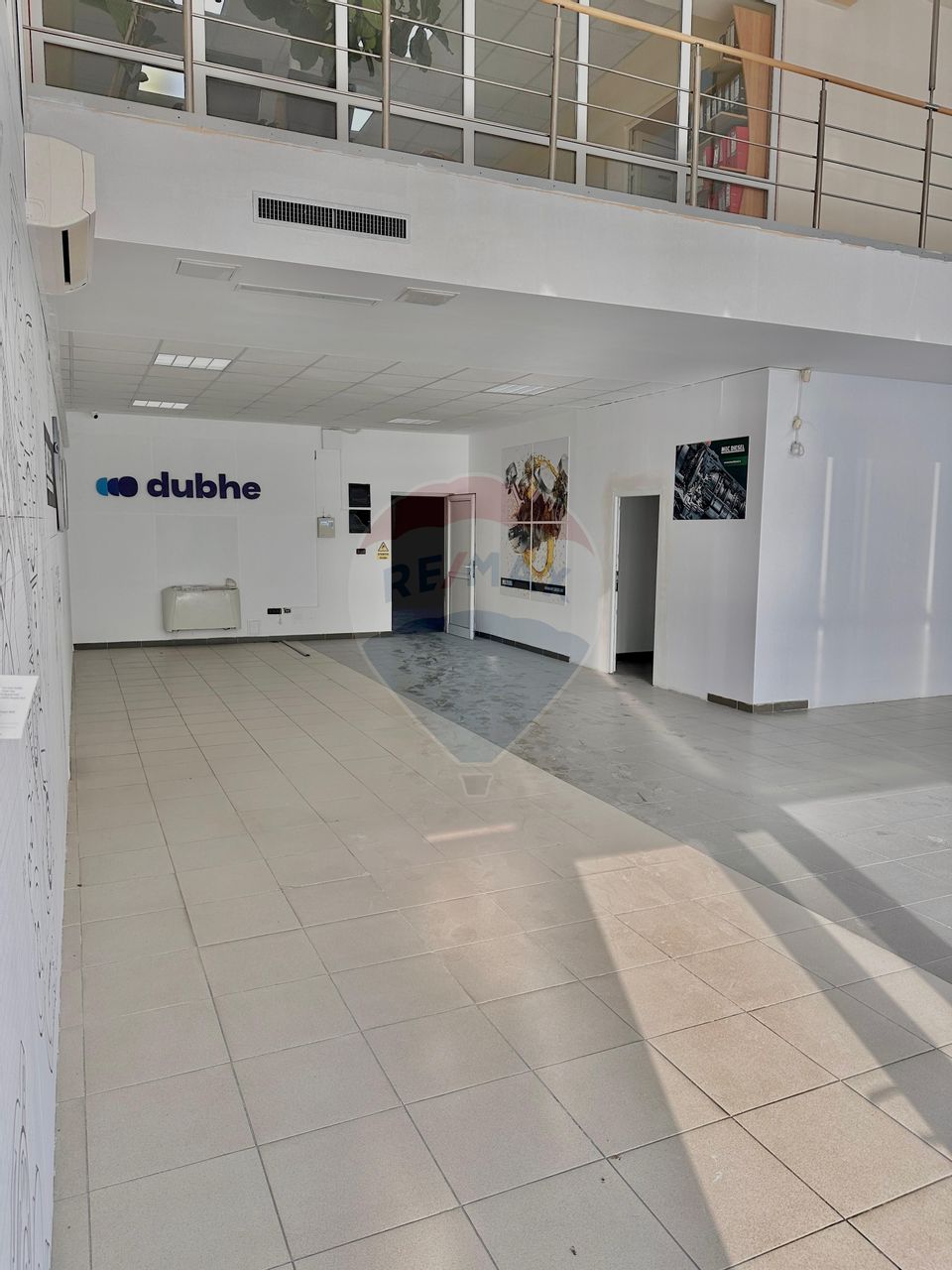 Hala de închiriat cu birouri în zona Micalaca