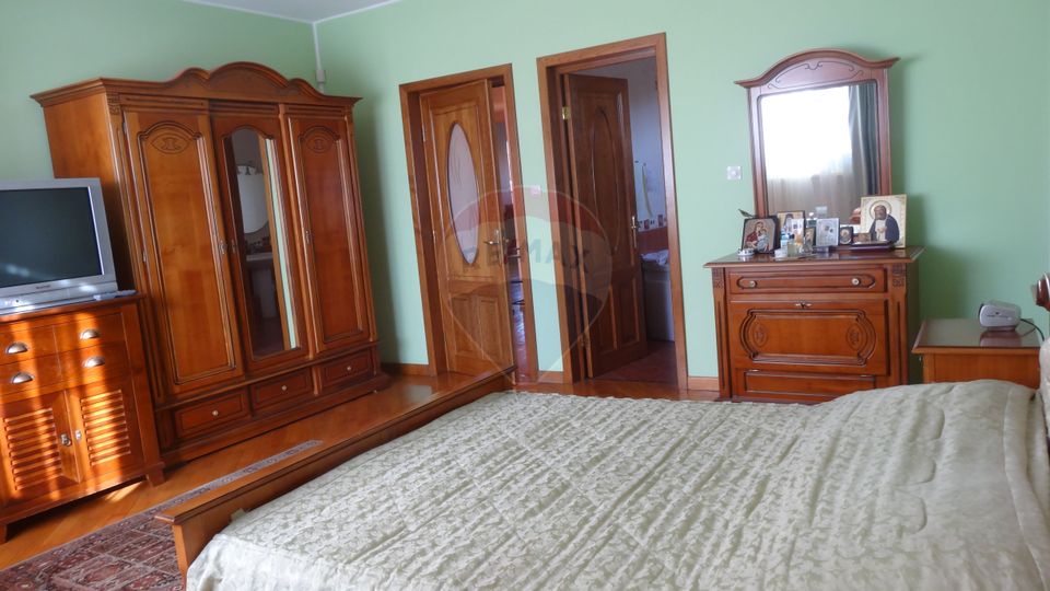 De VANZARE Casa spațioasă S+P+1E+M | Zona STIREX in Galati