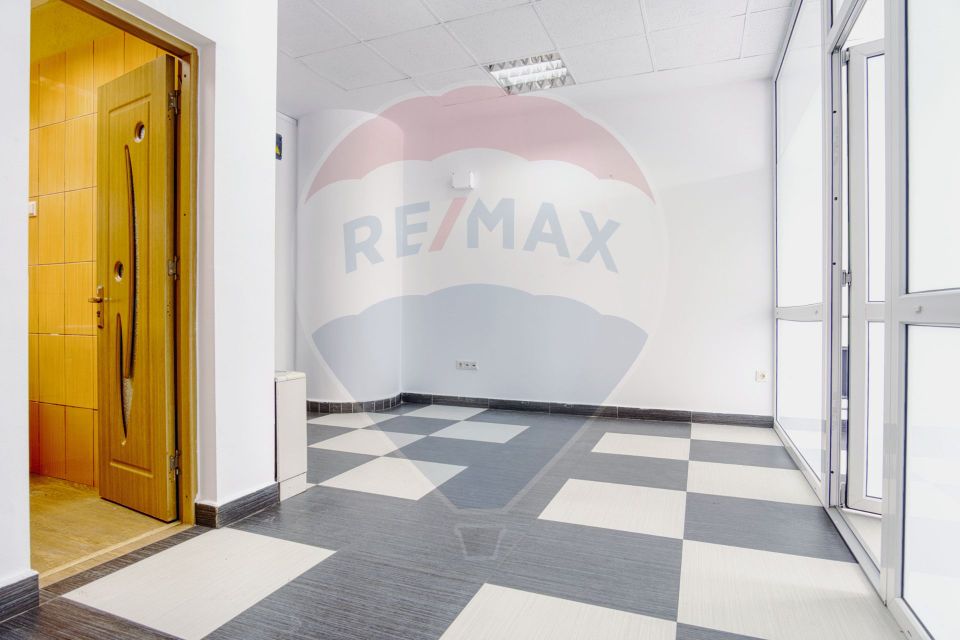 121sq.m Office Space for rent, Central area