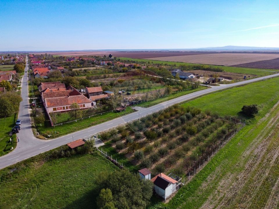 Land 1,191sqm Sarbova / DN 592D