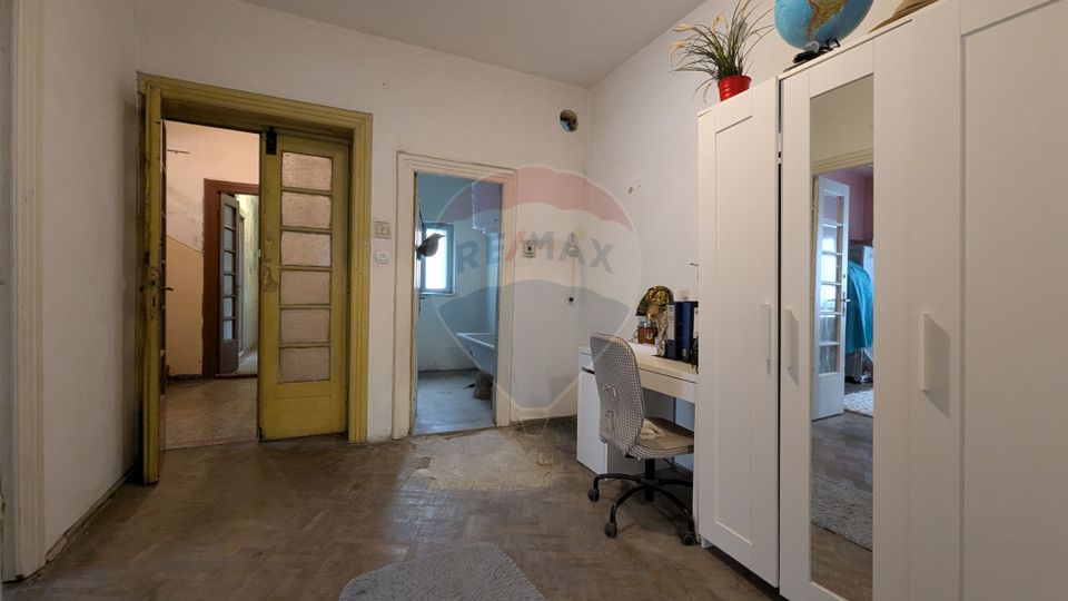 Vânzare Casă / Vilă cu 11 camere  în zona Iancului