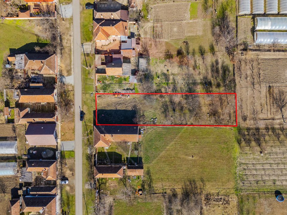 Land 1,295sqm Siria / Strada Inainte