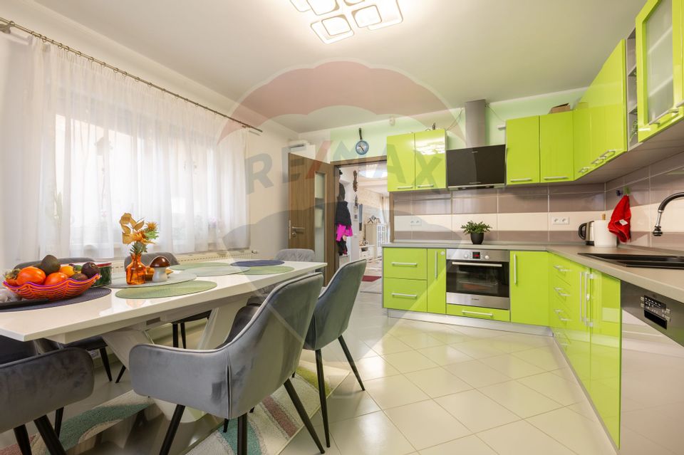 Casă construita in 2016, mobilata si utilată, zona liniștită