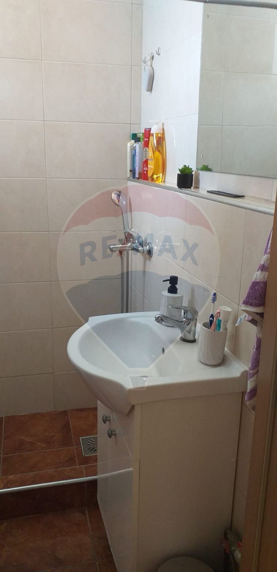 3 room Apartment for sale, Valenta area