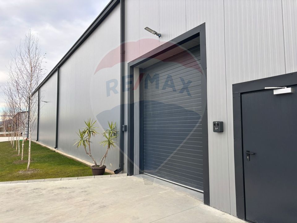 Spatiu industrial Hale, depozit logistic, Birouri premium - Targoviste