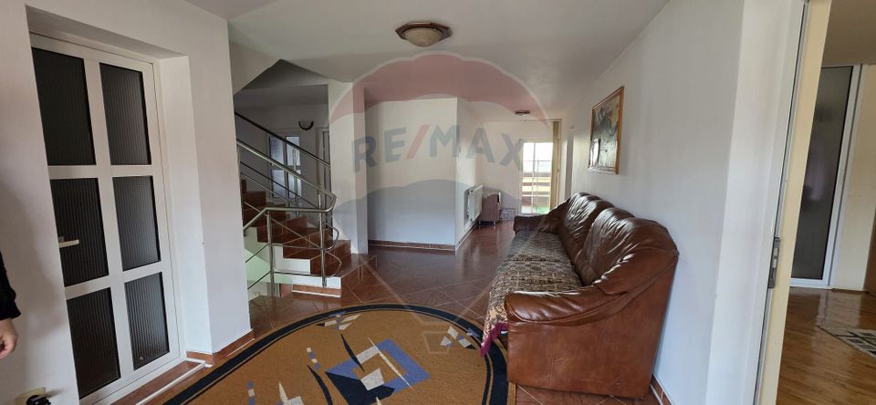 5 room House / Villa for sale