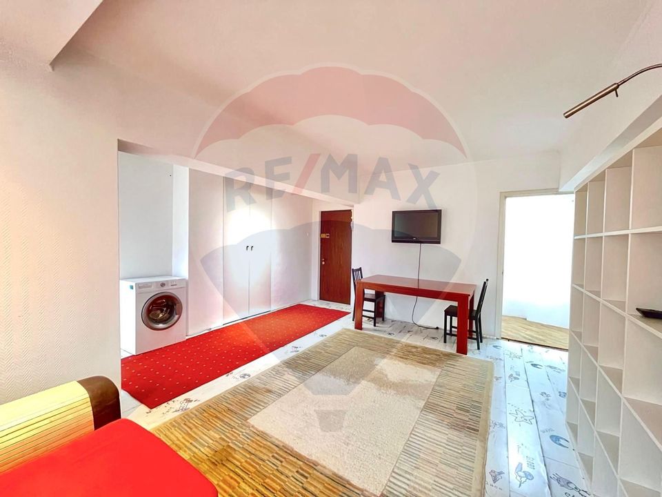 Apartament cu 2 camere de vanzare in Calea Victoriei nr 1