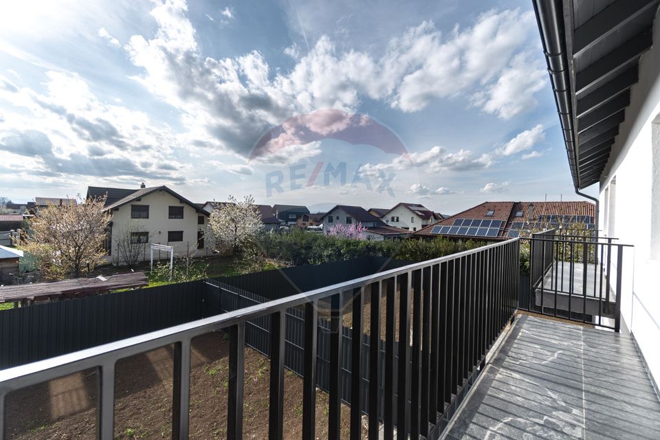 5 room House / Villa for sale