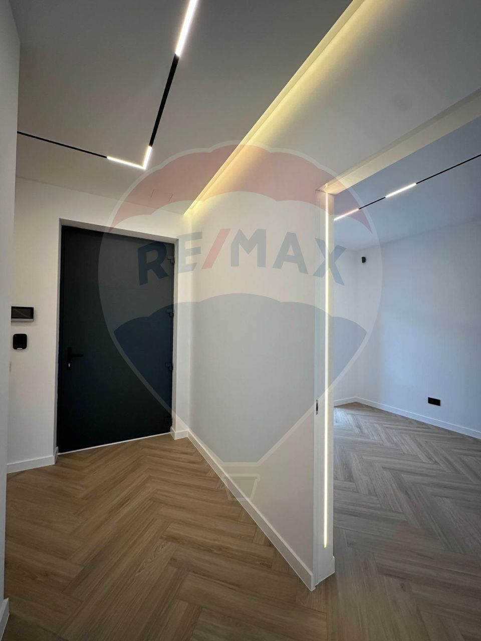 Vila moderna de inchiriat cu 5 camere, prima inchiriere