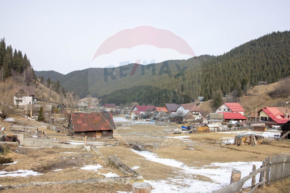 Land 1,091sqm Moieciu de Sus / Strada Valea Bangaleasa
