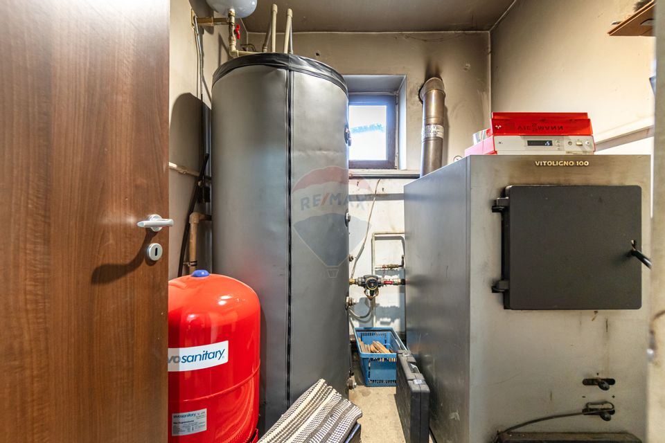 Vila cu 8 camere, 7150 mp teren intravilan I OZUN, COVASNA| COMISION 0