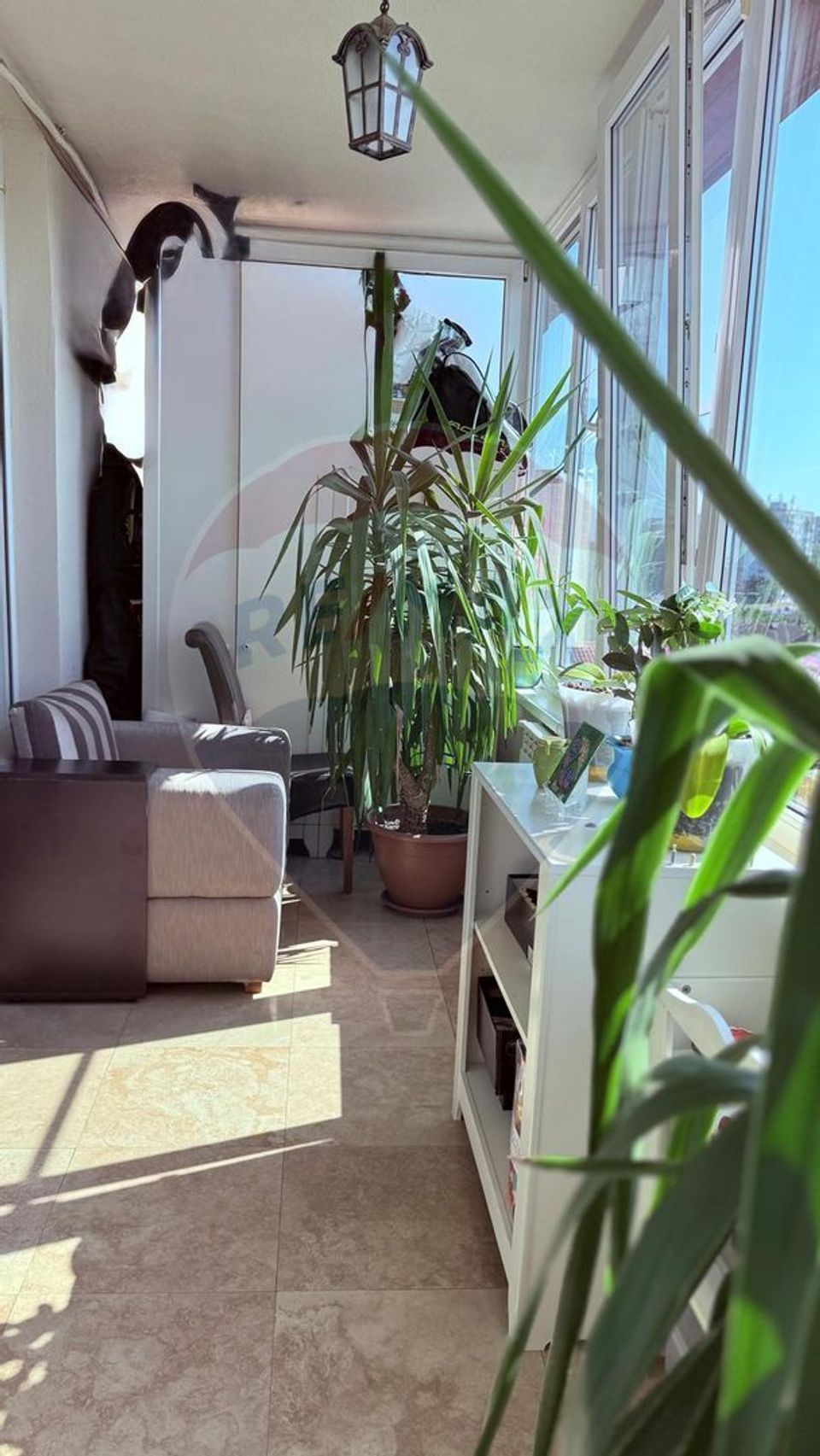 Vanzare Apartament 3 camere Drumul Taberei, metrou Raul Doamnei