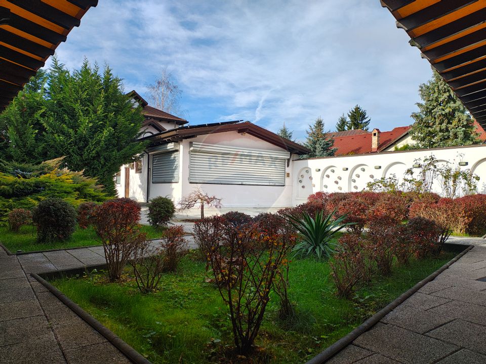 Două vile de patrimoniu, restaurate integral, cu farmec interbelic