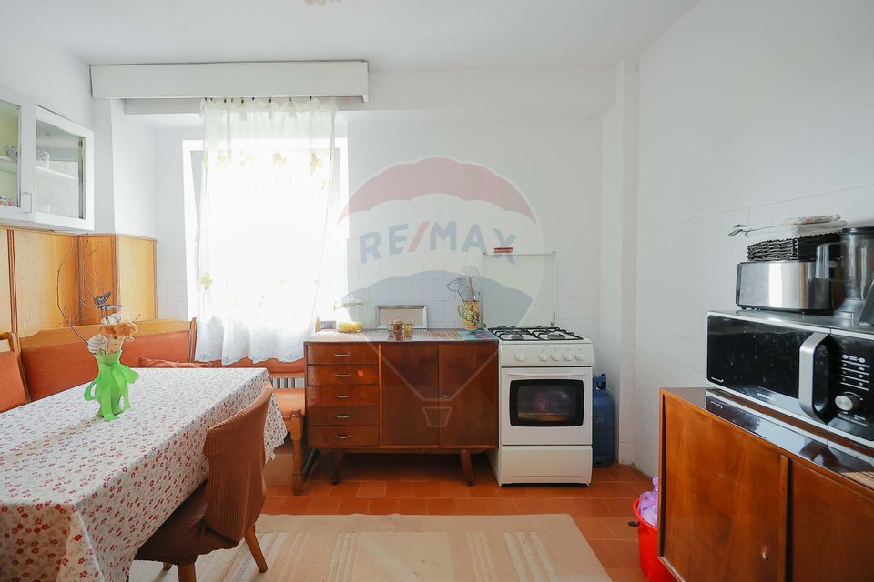 4 room Apartment for sale, Dacia area