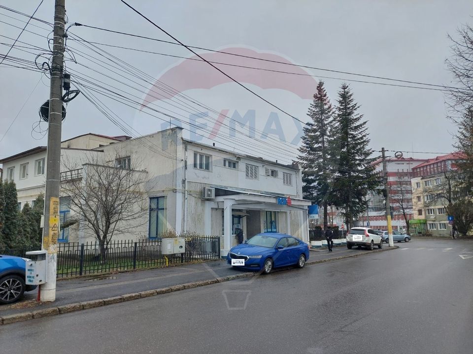 320sq.m Commercial Space for rent, Ultracentral area