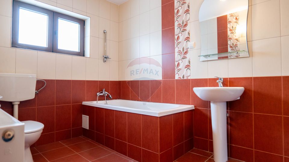 5 room House / Villa for sale